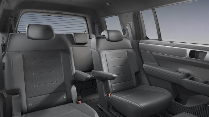 Hyundai SANTA FE 1.6 TGDi Hybrid Calligraphy 5dr Auto [6 Seats] Hybrid Estate - Image 8